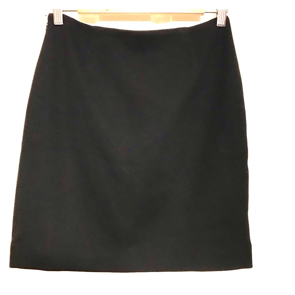 Calvin Klein made in Italy textured black mini skirt size 4